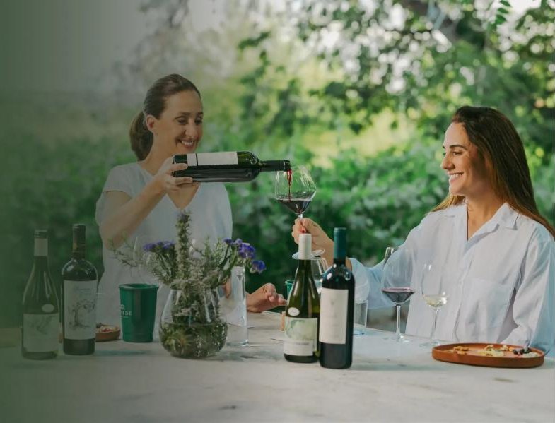 Degustación al aire libre en Bodega Lagarde